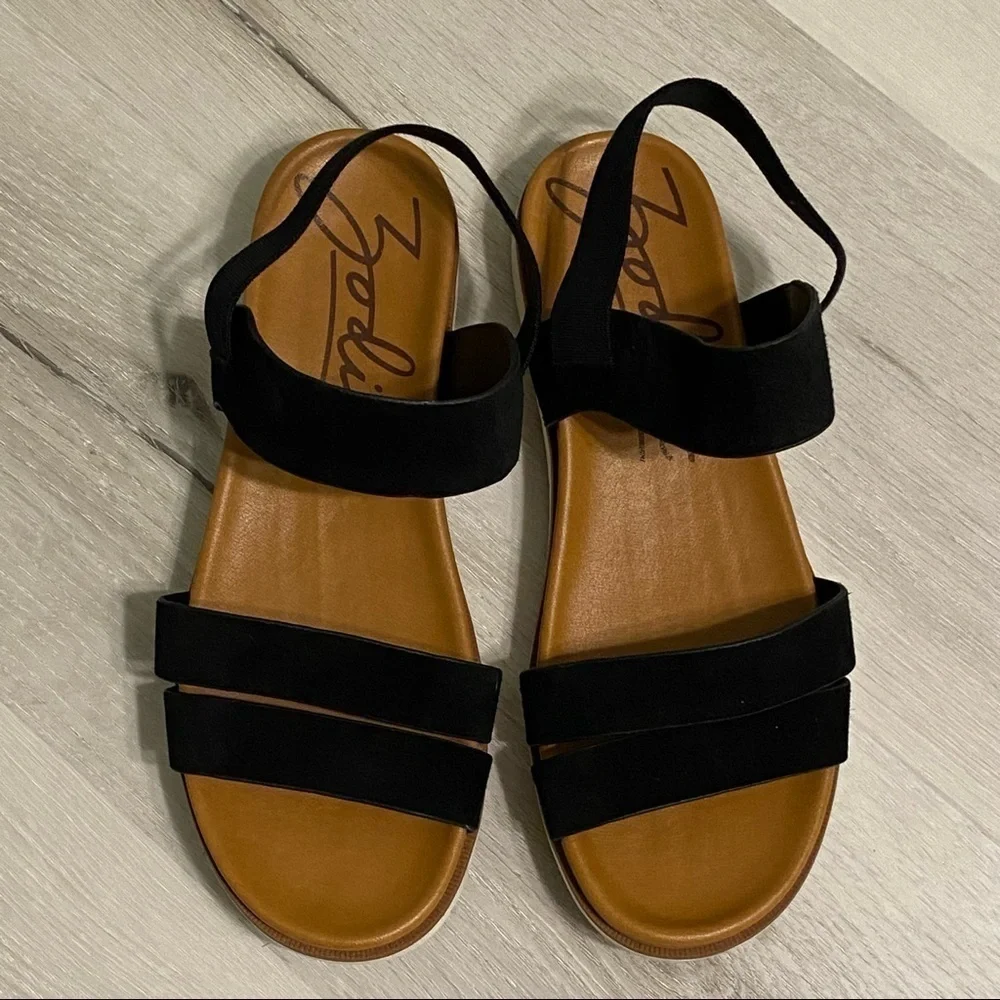 Zodiac Nuvola Comfortable Elastic Ankle Strap Sandal, size 9.5, black